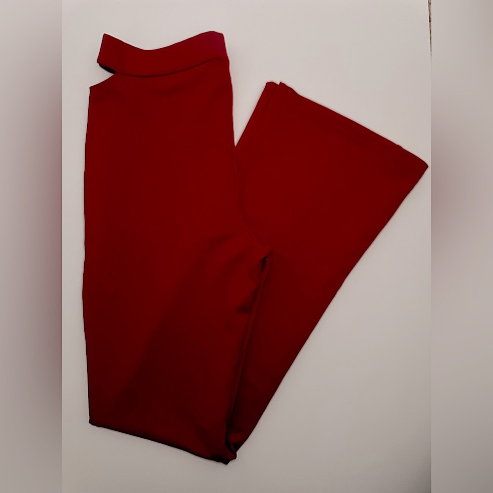 Red bootcut bottoms 🎈